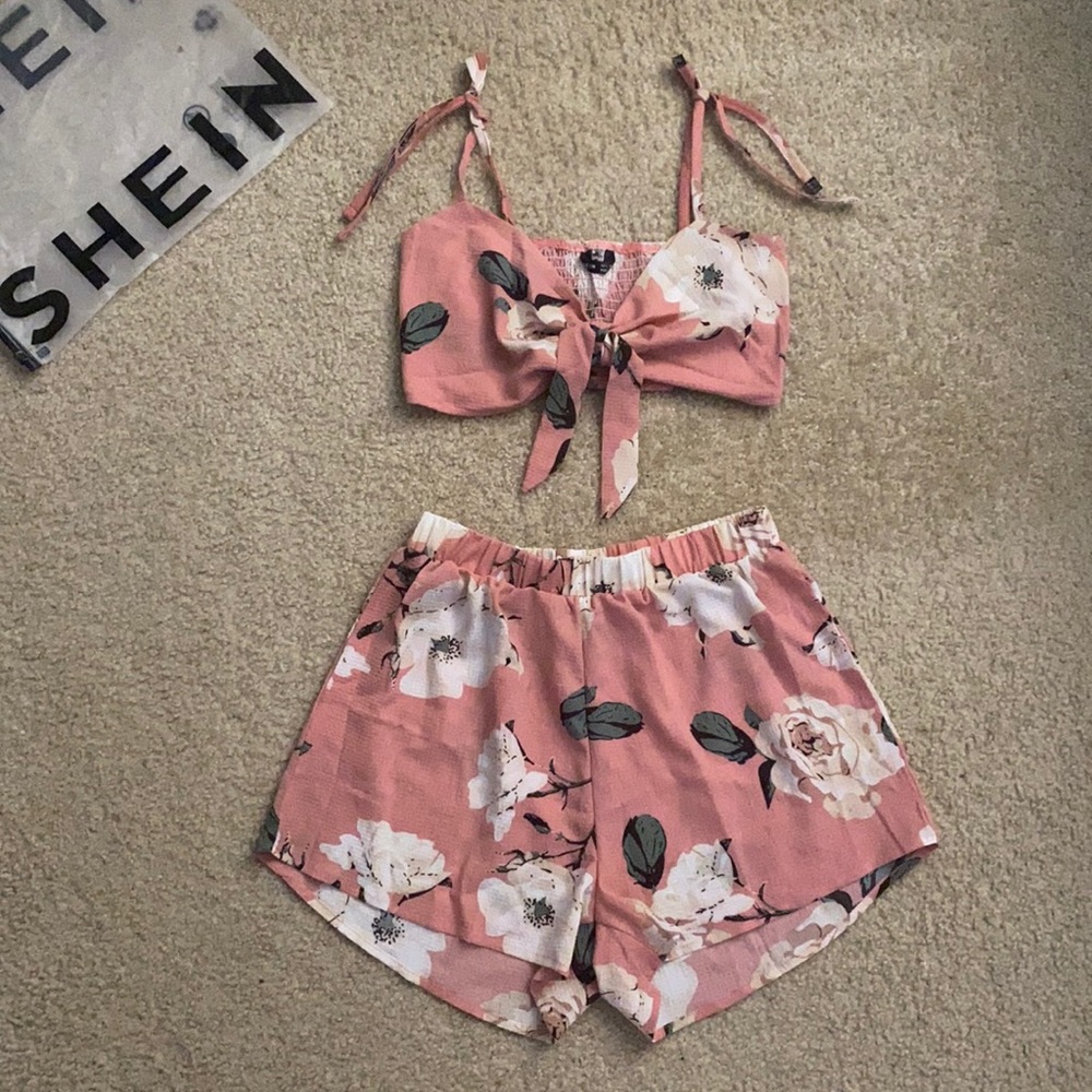 SHEIN pink floral tie front top with shorts- NEW